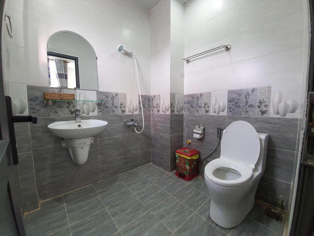 An Phat Hotel Chi Khu Co Ong Екстериор снимка
